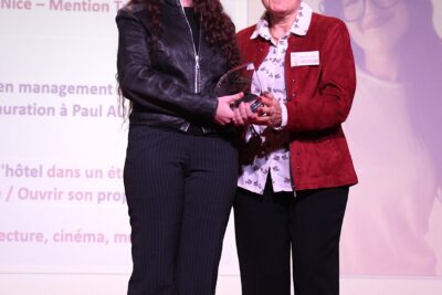 Agrandir l'image 8 sur 16, fenêtre modale