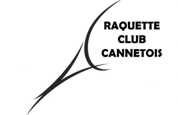 logo du club représenté par une raquette dessinée et le titre au milieu du filet. - Agrandir l'image, fenêtre modale