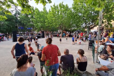 Agrandir l'image 18 sur 34, fenêtre modale