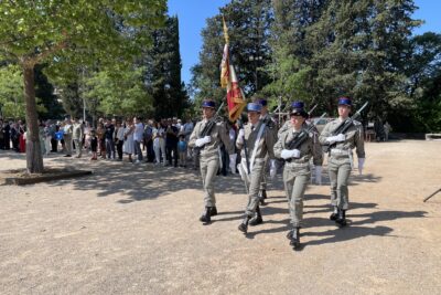 Agrandir l'image 2 sur 22, fenêtre modale