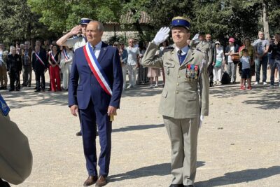 Agrandir l'image 4 sur 22, fenêtre modale